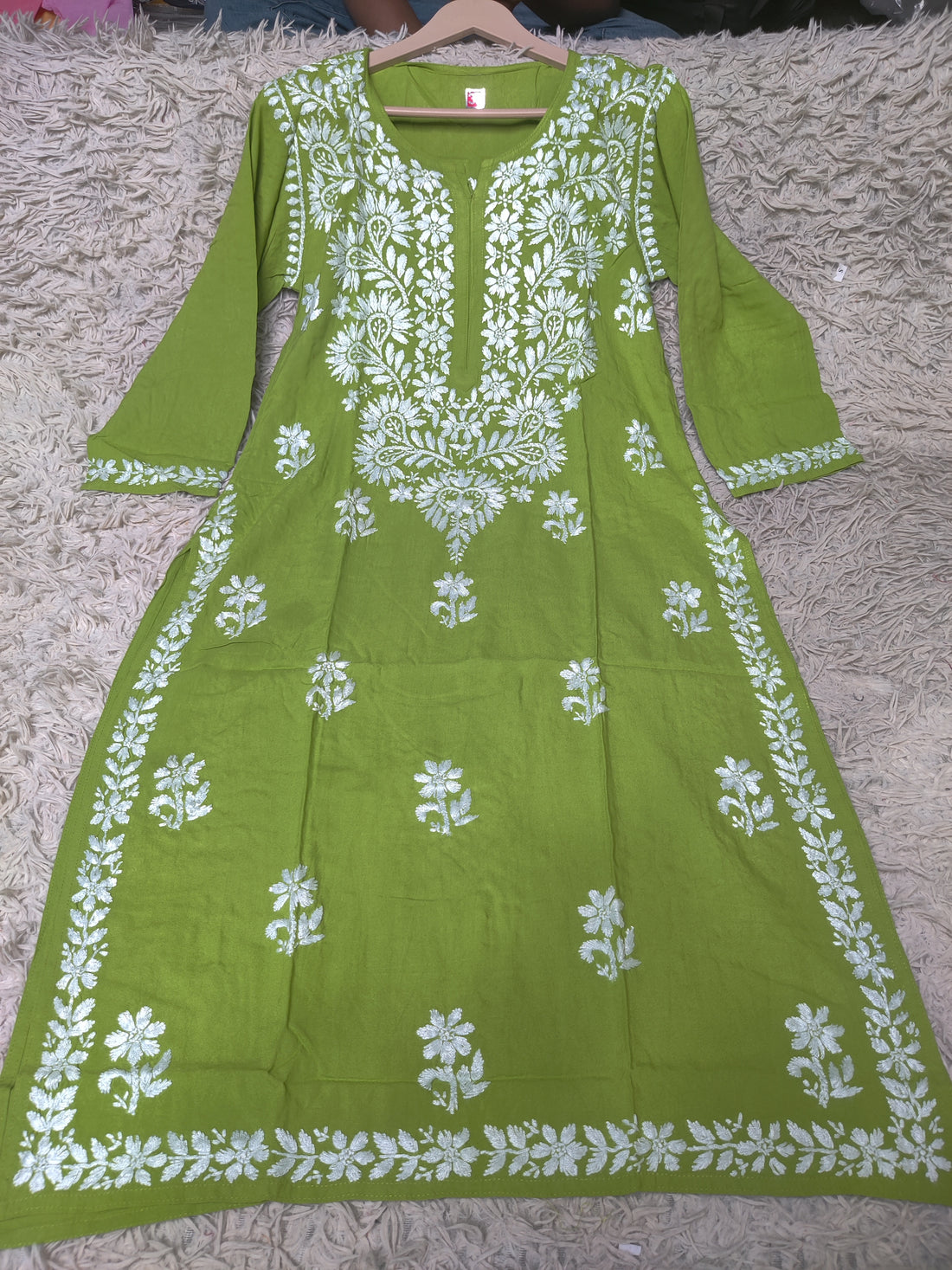 Mehndi Green Chikankari Kurti with White Floral & Paisley Embroidery